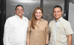 Francisco Camacho se une al proyecto presidencial de Carolina Mejía