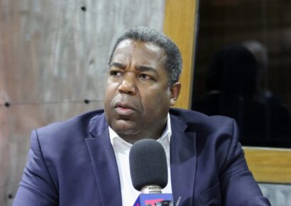 Tony Peña confirma su candidatura presidencial y fortalece su equipo con respaldo de 21 provincias