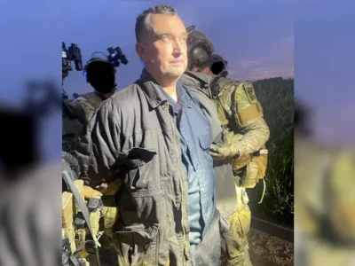 Detienen al principal sospechoso de asesinar a la legisladora demócrata de Minnesota y a su marido