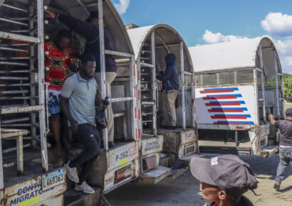 Migración detiene a más de 1,500 haitianos indocumentados y deporta a 1,000 en un solo día