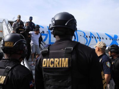 Más de 120 dominicanos deportados desde EE.UU. llegaron al Aeropuerto de Las Américas