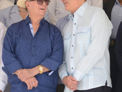 Abinader se reunirá este viernes con Hipólito Mejía para continuar diálogo sobre Haití