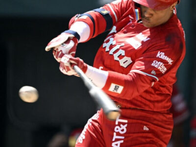 Robinson Canó rompe barrera de los 100 hits en la temporada 2025 en México