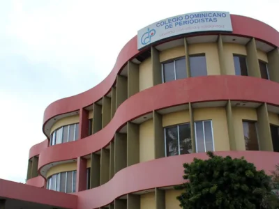 CDP enfrenta desalojo forzoso por incumplir sentencia a favor de la Escuela Turística del Caribe