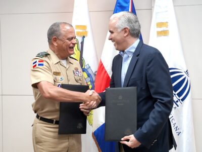 Minerd y Defensa acuerdan fabricación y reparación de butacas escolares para el próximo año lectivo