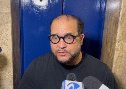 Solicitan prisión preventiva para Aquiles Jiménez por posesión ilegal de chaleco antibalas y placa oficial no registrada