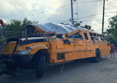 Tragedia en Jamao al Norte: 6 muertos y más de 40 heridos tras volcarse autobús en La Cumbre