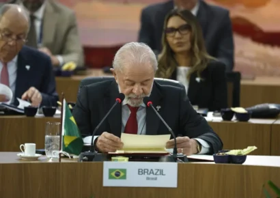 Lula critica el gasto militar de la OTAN y exige reformas en la ONU durante la cumbre de los BRICS