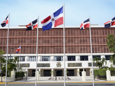 Diputados aprueban en segunda lectura ley de Contrataciones Públicas