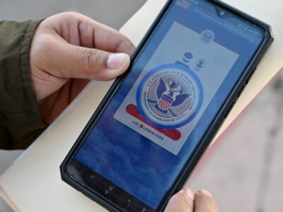 EEUU lanza campaña para promover autodeportación de migrantes mediante la aplicación CBP Home