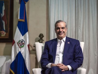 Abinader reafirma confianza en la medicina local: “Mis chequeos médicos siempre los hago en el país”