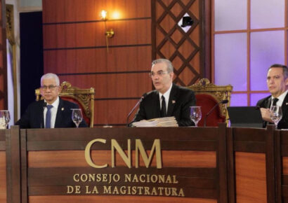 Presidente Abinader convoca al Consejo Nacional de la Magistratura para evaluar jueces y designar vacantes