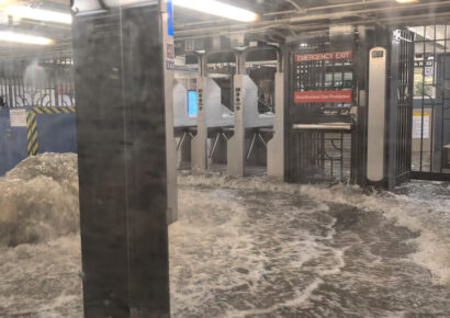 Lluvias extremas colapsan el metro de Nueva York y desatan caos en la ciudad