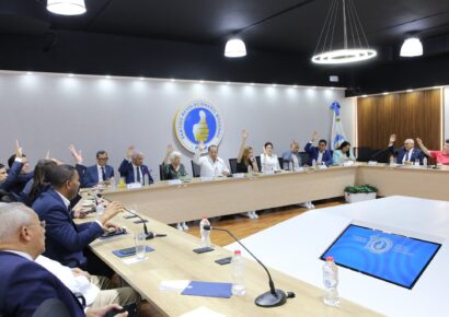 PRM ratifica a Pacheco y De los Santos como presidentes del Congreso