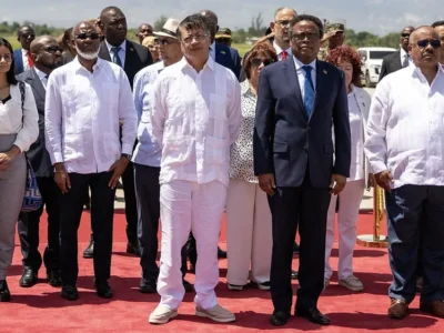 Gustavo Petro llega a Haití para fortalecer la cooperación en seguridad y defensa