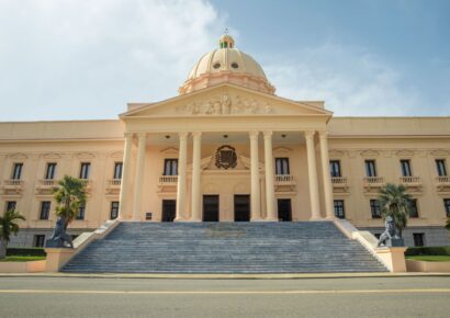 Abinader devuelve al congreso la ley que crea el Ministerio de Justicia