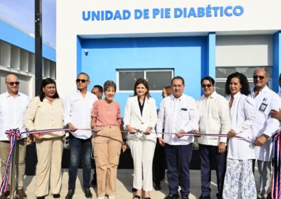 Gobierno inaugura moderna Unidad de Pie Diabético en Hospital Municipal de Imbert