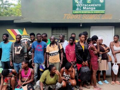 Militares dominicanos apresan a 33 haitianos indocumentados en operativos en Montecristi