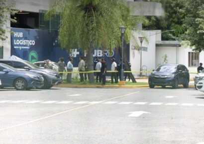 Hombre muere tras caer del cuarto nivel del parqueo de Ágora Mall, cerca de Aduanas