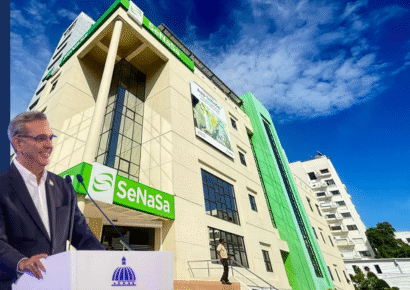 Abinader garantiza cobertura continua a afiliados de SeNaSa: “¡Mientras yo sea presidente!”