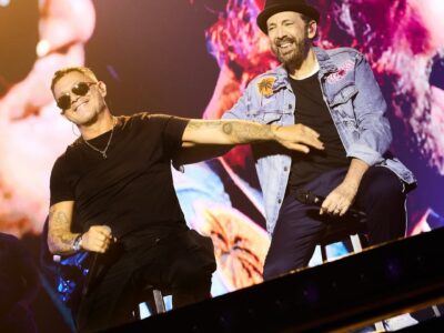 Alejandro Sanz se rinde ante Juan Luis Guerra tras compartir escenario: “Eres un regalo, y los regalos no dan las gracias”