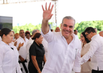 Presidente Abinader encabeza inauguración de obras clave en la provincia Duarte