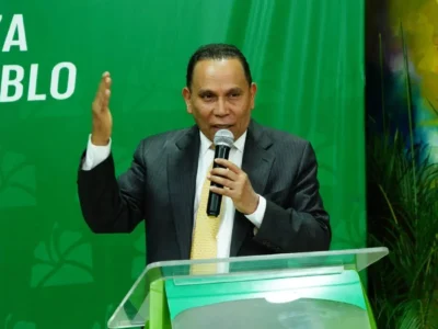 Radhamés Jiménez critica colapso de servicios públicos y llama al retorno de Leonel Fernández