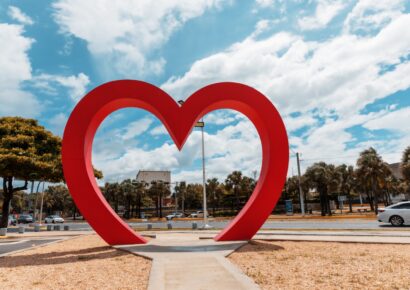 La Plaza Santo Domingo, un símbolo de romance en el malecón de la capital