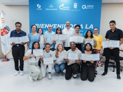 Alcaldía del DN, Cincinnatus, DUSA y Altice entregan certificados a 112 estudiantes de IA