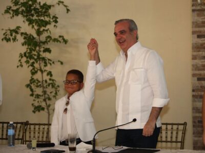 Abinader: “Estamos rompiendo el círculo vicioso del subdesarrollo para construir un círculo virtuoso del desarrollo”