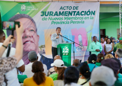 Leonel dice circunvalación de Baní costó el triple y entregaron la mitad