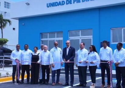 Abinader inaugura en el Hospital Marcelino Vélez nueva unidad para tratar pie diabético