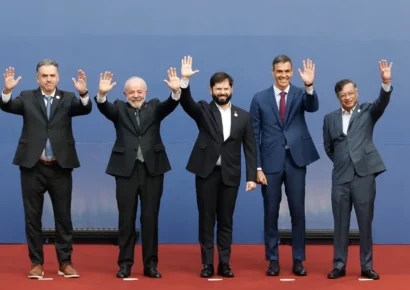 El presidente chileno afirma que la democracia enfrenta amenazas más complejas que la fuerza militar