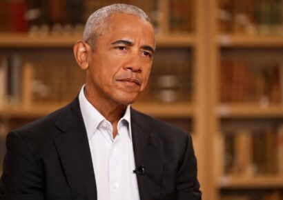 Obama califica de “ridículas” las acusaciones de traición hechas por Trump y rechaza la conspiración para deslegitimar las elecciones de 2016