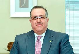 Magín Díaz asume Ministerio de Hacienda y agradece confianza del presidente Abinader