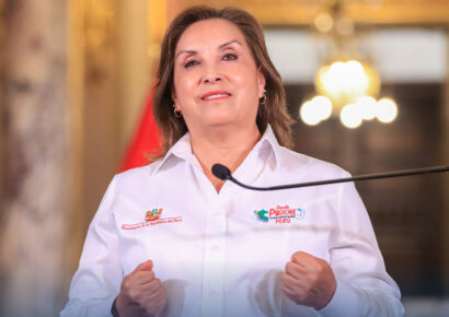 Salario de presidenta Dina Boluarte crece a casi 35 veces el salario mínimo en Perú