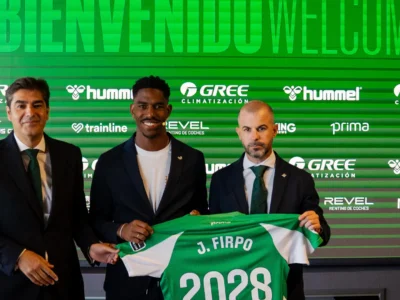 Junior Firpo regresa al Real Betis: “Vuelvo a mi casa para darlo todo”