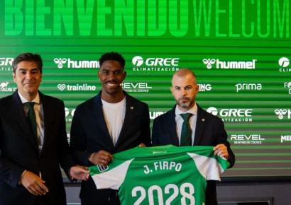 Junior Firpo regresa al Real Betis: “Vuelvo a mi casa para darlo todo”