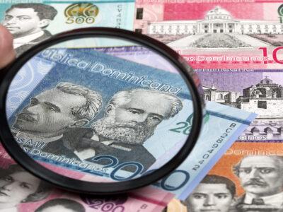 Aumento del pago de intereses de la deuda pública en RD reduce presupuesto para educación y salud