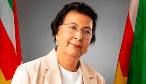 Jennifer Geerlings-Simons, elegida como la primera presidenta mujer de Surinam