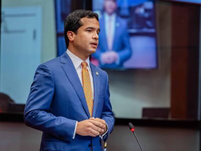 Omar Fernández cuestiona falta de cupos en escuelas públicas y anuncia recorrido por centros del DN