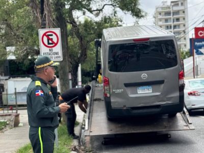 Multa de RD$5,000 por mal parqueo en el DN entra en vigor el 4 de agosto