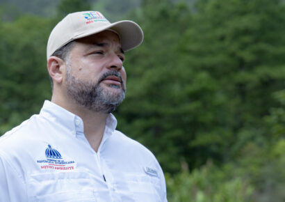 Ministro de Medio Ambiente minimiza impacto de proyecto y anuncia expansión del Jardín Botánico