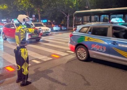 China prueba su propio RoboCop en las calles de Shanghái