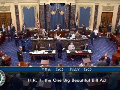 Trump logra aprobar su polémico plan de gastos en el Senado tras empate 50-50 y voto clave de J.D. Vance