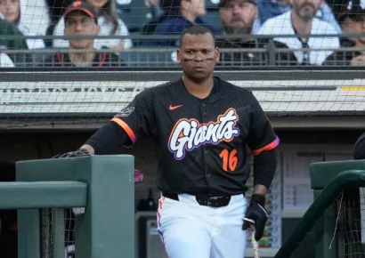 Rafael Devers se salta entrenamientos en primera base con la leyenda Will Clark