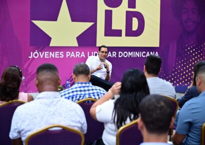 Jóvenes llamados a escribir importantes capítulos de nuestra historia