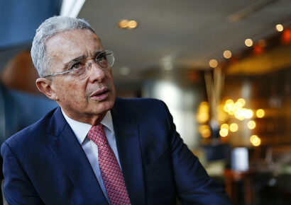 Centro Democrático califica de “política” la condena contra Álvaro Uribe