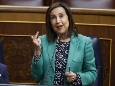 Margarita Robles: «Solo Ucrania puede decidir su destino, no habrá paz sin Zelenski»