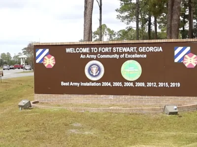 Tiroteo en Fort Stewart obliga a cierre de instalaciones y moviliza fuerzas federales